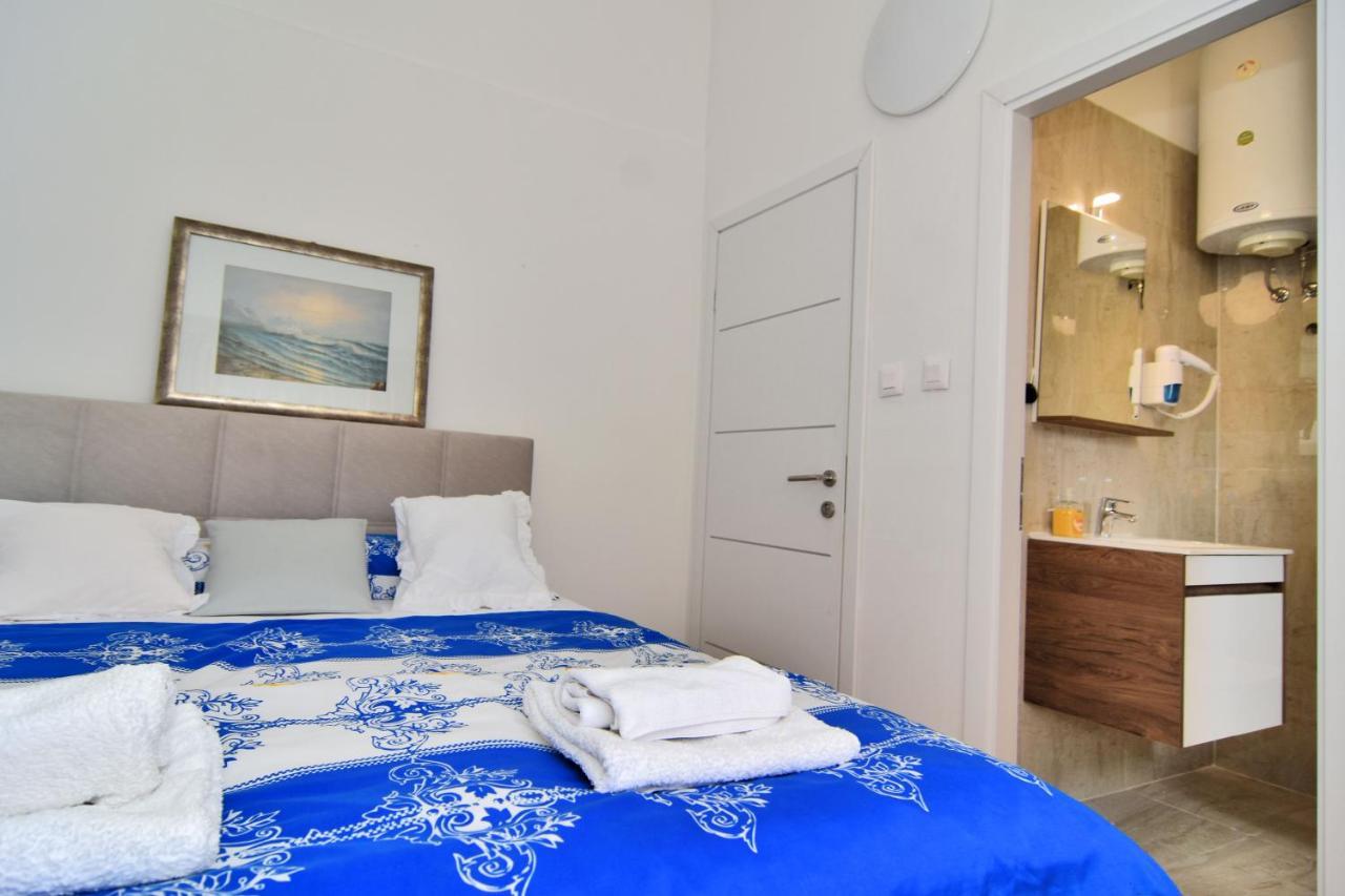 Apartments And Rooms Anika Zadar Exterior foto