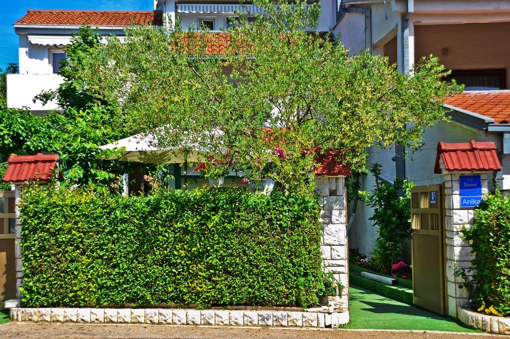 Apartments And Rooms Anika Zadar Exterior foto